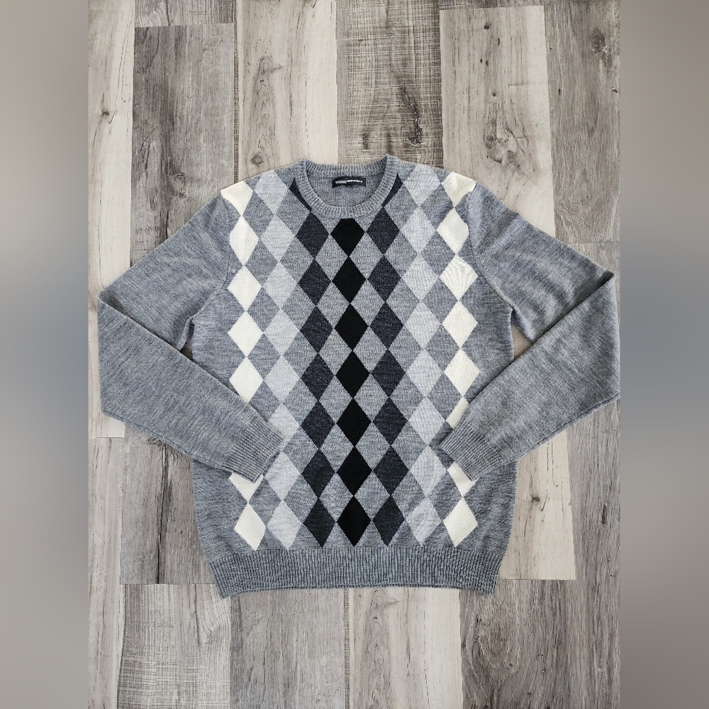 Men's Gray Argyle Crewneck Wool Sweater